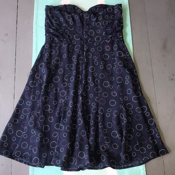 American Eagle Dotted Circle Print Strapless Mini Dress - Picture 6 of 12